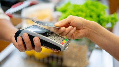 Կենսաթոշակը կամ նպաստը կանխիկ եղանակով ստացողներն ինչպես կարող են անցնել անկանխիկ տարբերակի. քայլեր
