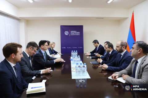 Ռոբերտ Աբիսողոմոնյանը և Կարլ Կրեսը քննարկել են օգոստոսի 8-ի հուշագրերի իրականացմանն ուղղված քայլերը