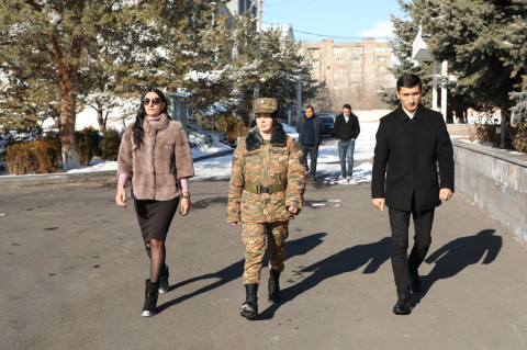 ՄԻՊ-ն այցելել է զորամաս, առանձնազրույցներ ունեցել գումարտակի կին զինծառայողների հետ