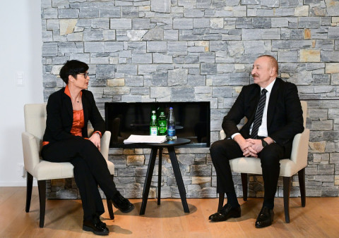 Marta Kos və İlham Əliyev Ermənistan və Azərbaycan arasında sülh gündəliyinin təşviqi məsələlərini müzakirə ediblər