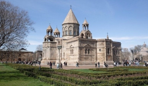 Գերմանիայի և Ավստրիայի հավատացյալները ստորագրահավաք են նախաձեռնել եպիսկոպոսաց ժողովի չեղարկման նպատակով
