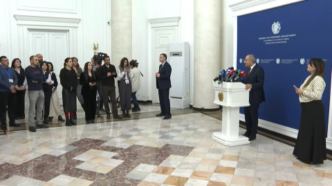 «Հայկական ժամանակն» է գումար տվել, ոչ թե «Հայկական ժամանակին» են գումար տվել. Փաշինյանը՝ օրաթերթը ֆինանսավորելու մասին