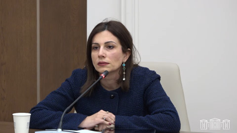 Ինչ պետք է անի քաղաքացին, եթե չունի սմարթ հեռախոս ԱՐՄԵԴ հավելվածում ընդգրկվելու համար. պարզաբանում է Ավանեսյանը