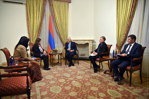 Վահագն Խաչատուրյանը հրաժեշտի հանդիպում է ունեցել Հայաստանում ՅՈՒՆԻՍԵՖ-ի ներկայացուցչի հետ