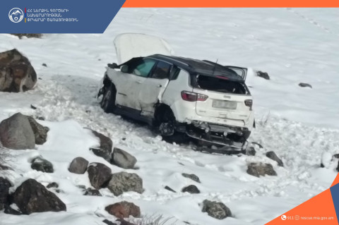 «Jeep» մակնիշի ավտոմեքենան դուրս է եկել ճանապարհի երթևեկելի հատվածից և գլորվել հարակից ձորը