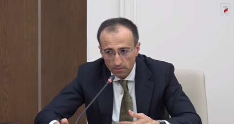 Մինչև ապրիլի 1-ը հարցը լուծած կլինենք. ԱՍՀ նախարարը՝ տեղաշարժվելու խնդիր ունեցող թոշակառուներին քարտ առաքելու մասին