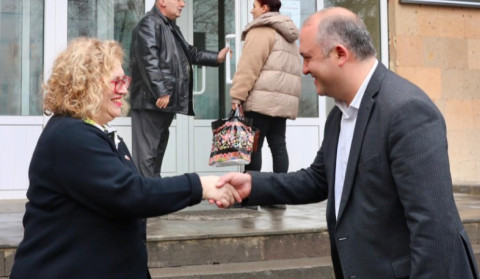 ՀՀ-ում Մեծ Բրիտանիայի դեսպան Ալեքսանդրա Քոուլն այցելել է Արարատի մարզ
