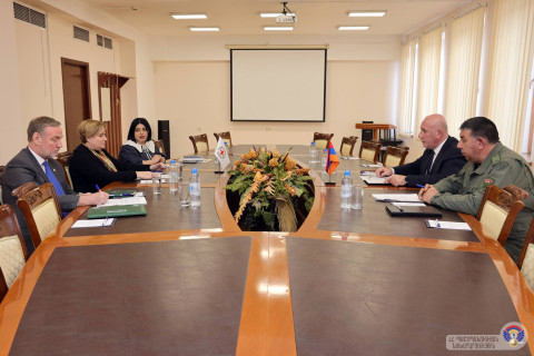ՀՀ-ում Կարմիր խաչի միջազգային կոմիտեի ղեկավարի հետ քննարկվել են ՀՀ ՊՆ-ի և ԿԽՄԿ պատվիրակության համատեղ գործողությունների ծրագրին առնչվող հարցեր