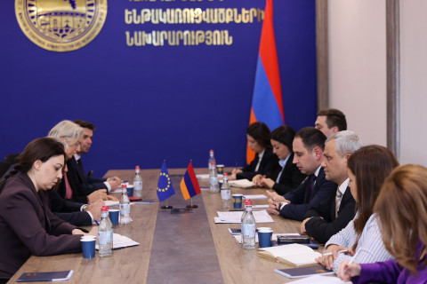 ՏԿԵ նախարարը և ԵՄ դեսպանը քննարկել են էներգետիկ և տրանսպորտի ոլորտներին վերաբերող հարցեր