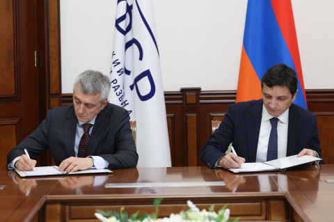 ՀՀ ֆինանսների նախարարն ու ԿԶԵՀ գործադիր տնօրենը ստորագրել են համաձայնագիր Հայաստանում հիմնադրամի մշտական գործունեության համար