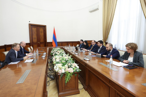 Վահե Հովհաննիսյանը Կրեդի Ագրիկոլ կորպորատիվ և ներդրումային բանկի ներկայացուցիչներին ներկայացրել է Հայաստանի մակրոտնտեսական միջավայրի վերջին զարգացումները