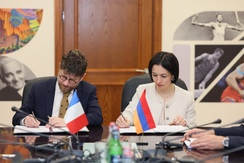 2027-2028 ուստարում «Ֆրանսերեն» առարկայի համար կներդրվեն նոր ծրագրերին համապատասխան դասագրքեր․  նոր համաձայնագիր