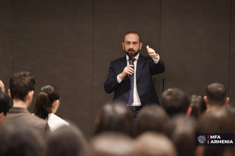 Հայաստանի բալանսավորված և բալանսավորման արտաքին քաղաքականության հիմքում դրված են ՀՀ ինքնիշխանության, տարածքային ամբողջականության սկզբունքները․ Միրզոյան