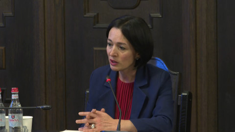 Գիրք նվիրելու օրվա կապակցությամբ ԿԳՄՍՆ-ն Կառավարության անդամներին գրքեր է նվիրել