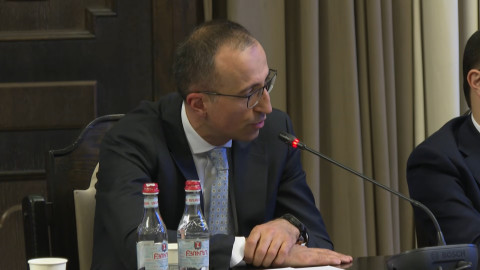 Ապրիլի 1-ից կենսաթոշակները և նպաստները կվճարվեն անկանխիկ եղանակով. ԱՍՀՆ-ն բանկային քարտ ստանալու ժամկետ է սահմանել մարտի 5-ը
