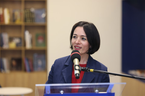 Իմ սերնդի ուսանողների համար գրադարան հաճախելը պարտավորություն էր․ Ժաննա Անդրեասյան