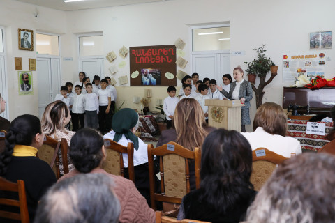 Ֆերիկի դպրոցականները Թումանյանի «Շունն ու կատուն» բեմականացրել են եզդիերենով