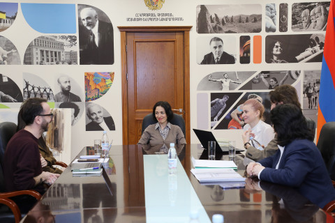 ԿԳՄՍ նախարարը հանդիպել է «Դասավանդի՛ր հանուն Հայաստանի» հիմնադրամի ներկայացուցիչների հետ