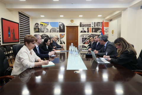 Ավտոսպորտի զարգացումը Հայաստանում կարող է ունենալ ոչ միայն մարզական, այլև կրթական ու տեխնոլոգիական նշանակություն. ԿԳՄՍ նախարար