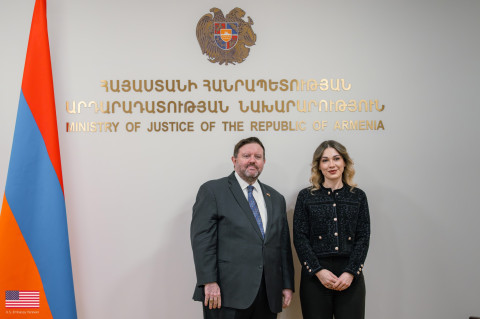 ԱՄՆ գործերի ժամանակավոր հավատարմատարը և ՀՀ արդարադատության նախարարը քննարկել են համագործակցության հարցեր