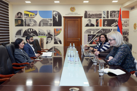 Ժաննա Անդրեասյանը հանդիպել է «Գիտուժ» նախաձեռնության ներկայացուցիչներին