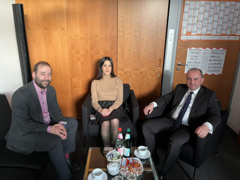 Armenian Ambassador to Germany Viktor Yengibaryan presented regional developments and Armenia–EU integration processes to Bundestag member