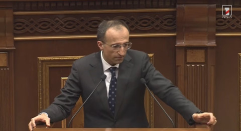 4 բանկի հետ համաձայնագրերն արդեն կնքված են. ԱՍՀ նախարարը՝ իրենց վճարման տարբերակը չընտրած 10 հազար կենսաթոշակառուների մասին