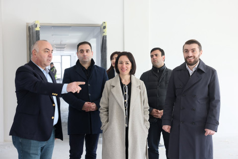 Ժաննա Անդրեասյանը Լոռու մարզում ծանոթացել է 300 դպրոց ծրագրով իրականացվող աշխատանքներին և վերակառուցվող մարզական ենթակառուցվածքներին