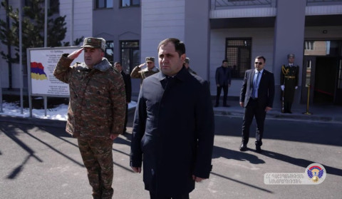 Սուրեն Պապիկյանը մասնակցել է կանանց գումարտակի շենք-շինության բացման արարողությանը