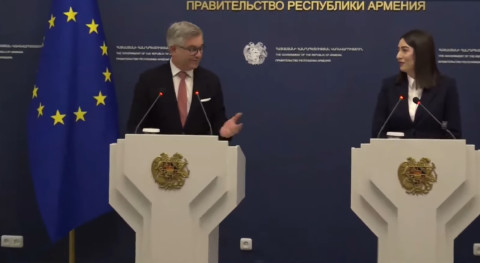 Տեղեկացված ենք, որ ԵՄ անդամ պետությունների հյուպատոսական բաժինները բավականին լարված են աշխատում՝ կառավարելու դիմումների հերթերը. Բրուններ