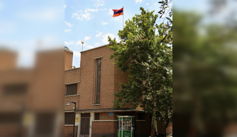Վերադառնալու հարցով դիմած ՀՀ երկու քաղաքացիներին Իրանում Հայաստանի դեսպանությունը ցուցաբերել է անհրաժեշտ աջակցություն. ԱԳՆ խոսնակ
