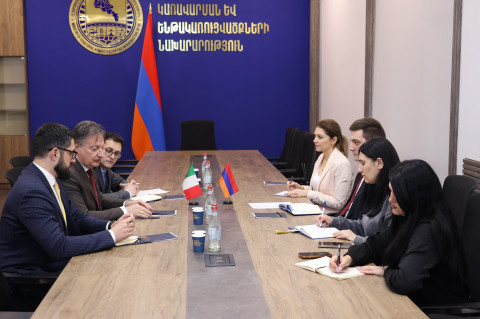 ՏԿԵՆ-ում քննարկվել է իտալական ընկերությունների հետ համագործակցությամբ դեպի «Զվարթնոց» երկաթուղային ենթակառուցվածք ստեղծելու ծրագիրը