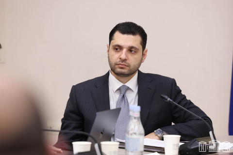 Համբարձում Մաթևոսյանը ԱԺ հանձնաժողովի նիստում ներկայացրել է «Առևտրի և ծառայությունների մասին» և կից օրենքներում առաջարկվող լրացումներն ու փոփոխությունները