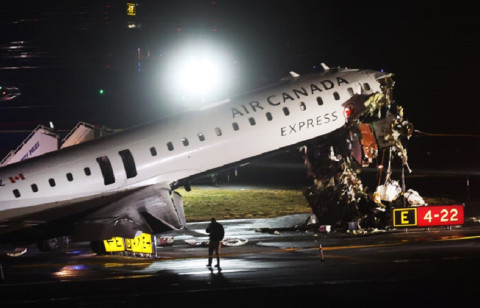 'Stop, stop, stop’ heard in air traffic control exchange ahead of deadly Canada Air crash with truck