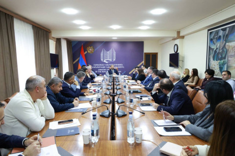 Կառուցապատողների աշխատանքային խմբի նիստին քննարկվել են քրեաիրավական և վարչաիրավական հարցեր