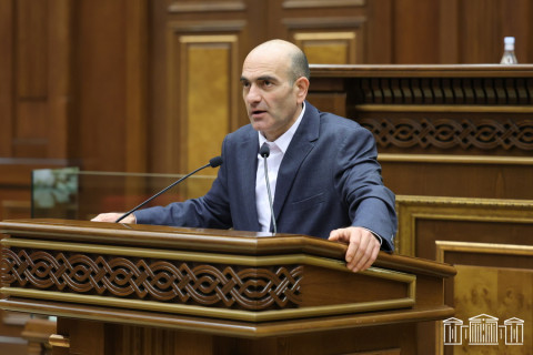 ԱԺ-ն քննարկում է Թադևոս Ավետիսյանի թեկնածությունը Մրցակցության և սպառողների շահերի պաշտպանության հանձնաժողովի անդամի պաշտոնում