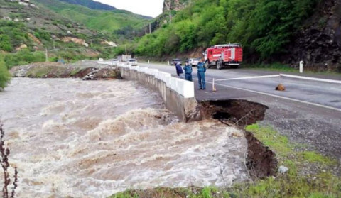 Փրկարար ծառայությունը հորդորում է ցուցաբերել առավելագույն զգոնություն և խուսափել հեղեղավտանգ գոտիներին մոտ գտնվելուց