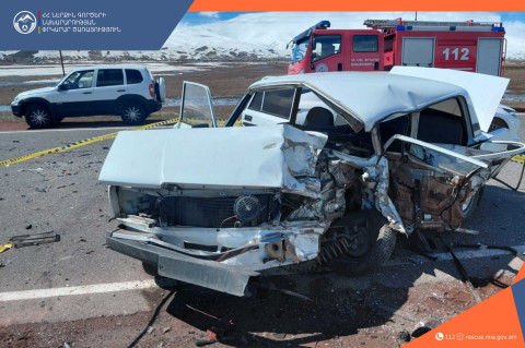 Բախվել են VAZ և KIA մակնիշների ավտոմեքենաները․ կան տուժածներ և զոհ