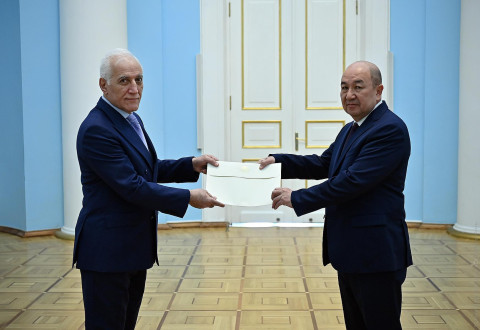 Ղրղզստանի դեսպանը իր հավատարմագրերն է հանձնել ՀՀ նախագահին