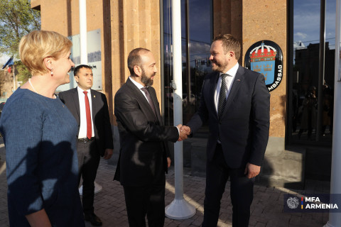 Please be assured that team of friends awaits you at Armenia's Foreign Ministry: Estonian Embassy opens in Armenia
