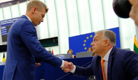 Оппозиция одержала победу на парламентских выборах в Венгрии: Орбан поздравил «Тису»