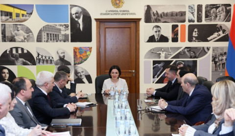 Քննարկվել է բուհերի մասնակցությունը Եվրոպական քաղաքական ժողովին և COP17-ին․ ռեկտորների հետ հանդիպում ԿԳՄՍՆ-ում