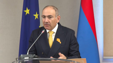 Կառավարությունը շարունակելու է սվիններով ընդունել առաջարկները, և քաղհասարակության հետ բանավեճով սվինները պետք է իջնեն. Փաշինյան