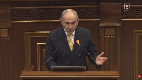 Այսօր Կիրանցի դպրոցի աշակերտներն Ադրբեջանից 50 մ հեռավորության վրա դասի են գնում, 30 մ հեռավորության վրա՝ ֆուտբոլ խաղում. Փաշինյան
