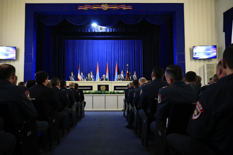 Ոստիկանությունը պետության ողնաշարն է, և այդ ողնաշարը միշտ պետք է ամուր լինի. վարչապետը մասնակցել է Ոստիկանության տարեդարձին նվիրված նիստին