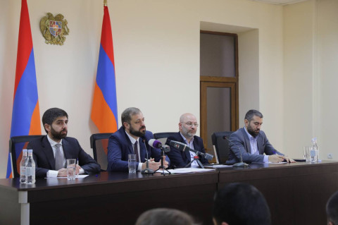 Գևորգ Պապոյանը Շիրակի մարզում ներկայացրել է Կառավարության քաղաքականության հիմնական ուղղությունները