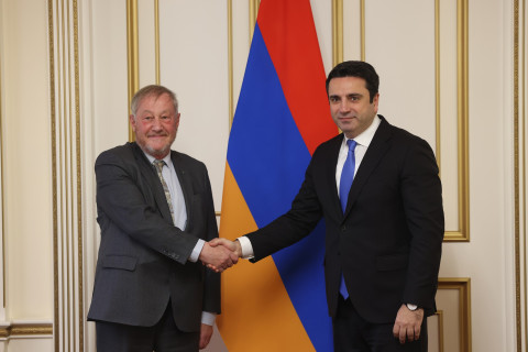 Alen Simonyan Fransa Senatı nümayəndə heyətinin diqqətini Azərbaycandakı hərbi əsirlər məsələsinə cəlb edib