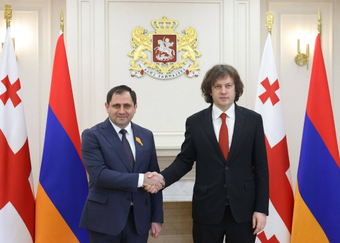 Papikyan və Kobaxidze regional təhlükəsizlik məsələlərini müzakirə ediblər