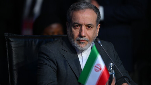 Araghchi presented Iran’s position on ending war to Pakistan