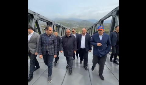 Վթարային կամրջի փոխարեն՝ 2 միմյանց կից պողպատե ֆերմաներով կամուրջներ